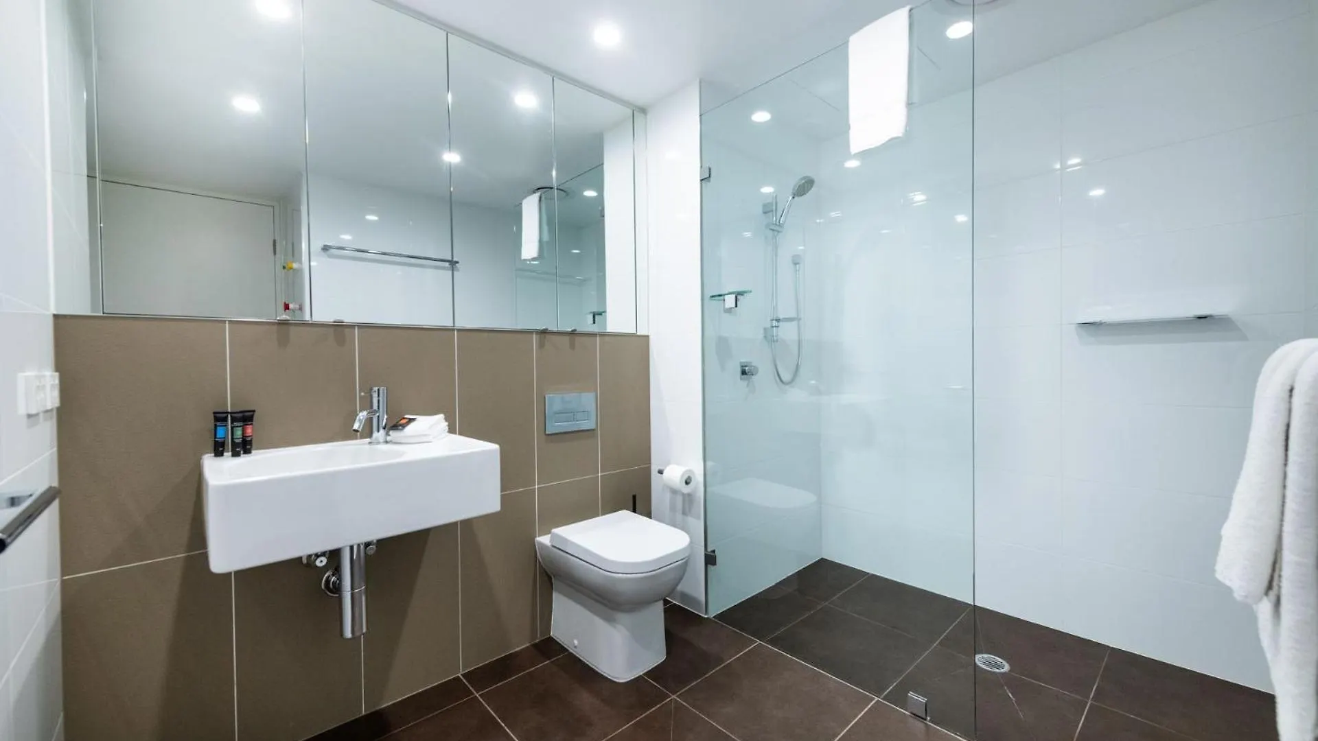 Jamieson - Lakeview Apt Canberra Australia
